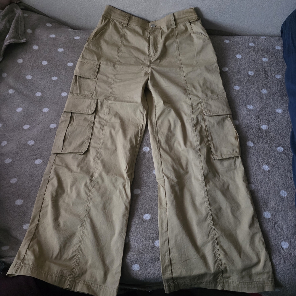 Cotton Candy LA Khaki Cargo Pants|Sinched waist|Size Large|Multiple Pockets